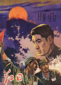 即使展示树或植物的视角时，也从不忘记这是一部由人类制作、给人类观看的电影。